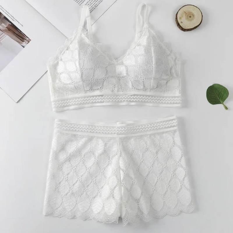 Modish Leaf Design Boxer Pair Bra