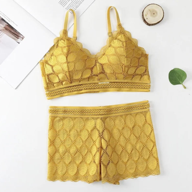 Modish Leaf Design Boxer Pair Bra