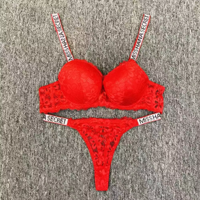 Stylish Double Padded Lace Soft Bra set