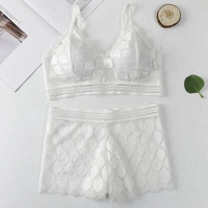Modish Leaf Design Boxer Pair Bra