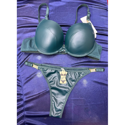 (Copy) Soft Leather Elegant Beauty Bra Set